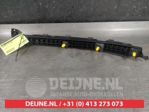 Kia Niro Rear bumper bracket, left O656652 photo 2