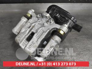Kia Ceed Remklauw (Tang) rechts-achter O656836 foto 2