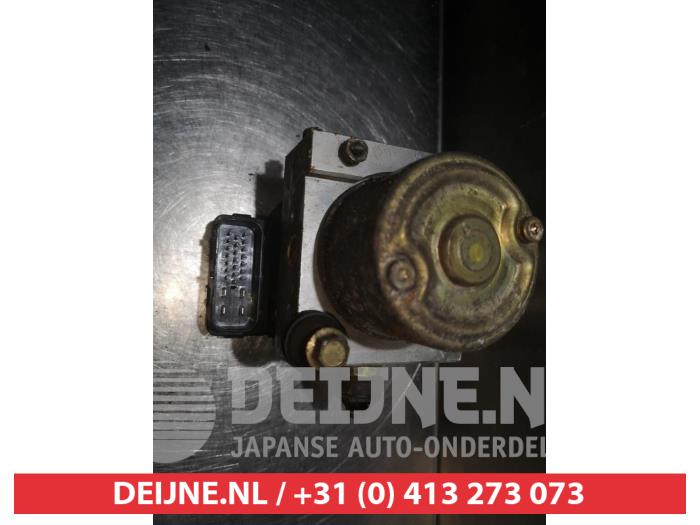 Gebruikte ABS Pomp Mitsubishi Space Wagon (N8/N9) 2.4 16V GDI GLX Prijs € 25,00 Margeregeling aangeboden door V.Deijne Jap.Auto-onderdelen BV