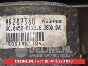 Mitsubishi Space Wagon ABS pump O338037 photo 4