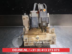 Mitsubishi Pajero ABS Pomp O338049 foto 3