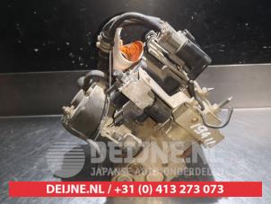 Mitsubishi Pajero ABS Pomp O338049 foto 2