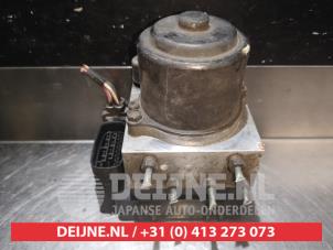 Mitsubishi Pajero ABS Pomp O338073 foto 3
