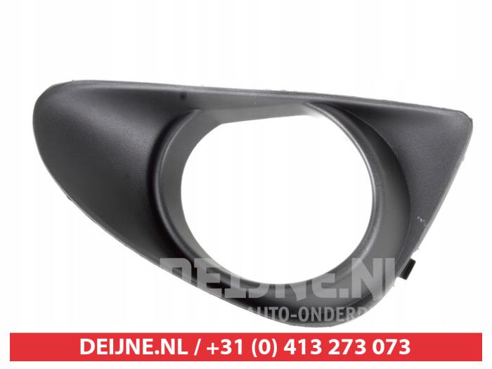 Toyota Yaris Bumper Rooster O9990009312
