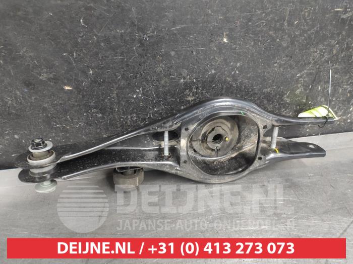 Kia Niro Draagarm links-achter O657114