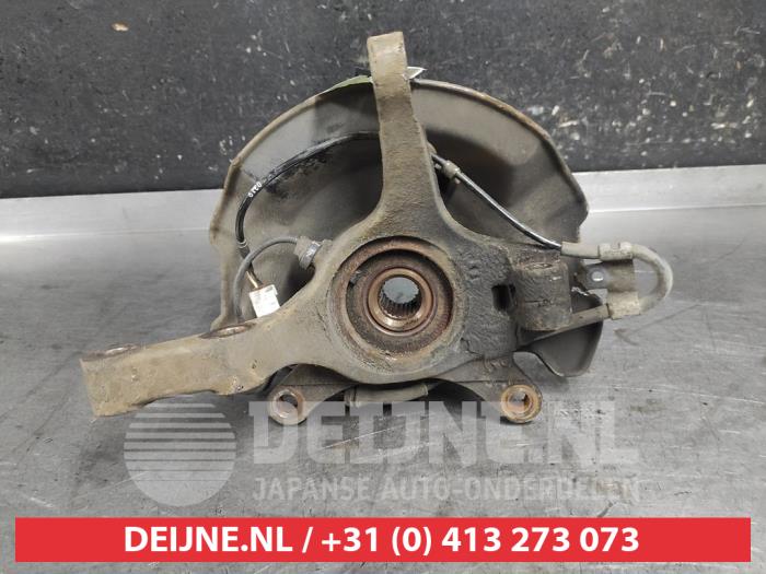 Suzuki Swift Fusee rechts-voor O657198