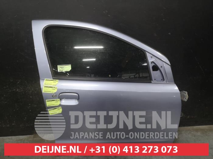 Nissan Pixo Tür 4-türig rechts vorne O657188