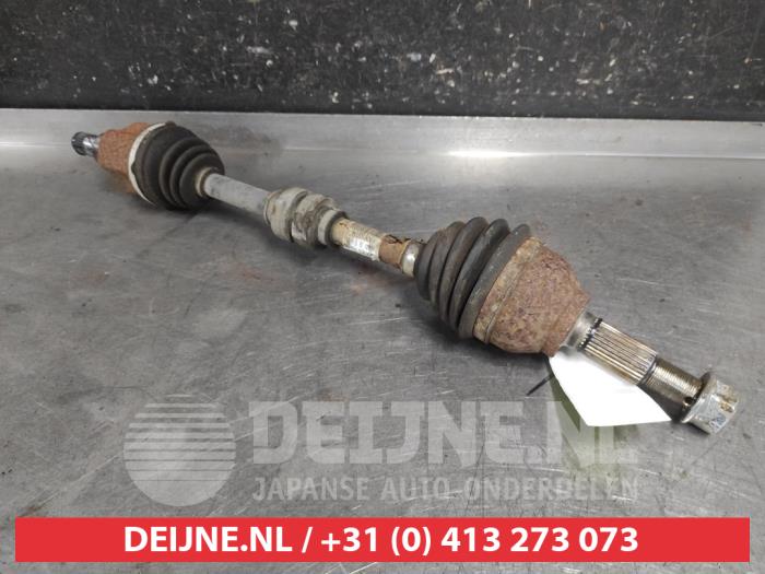 Nissan Pulsar Aandrijfas links-voor O657254