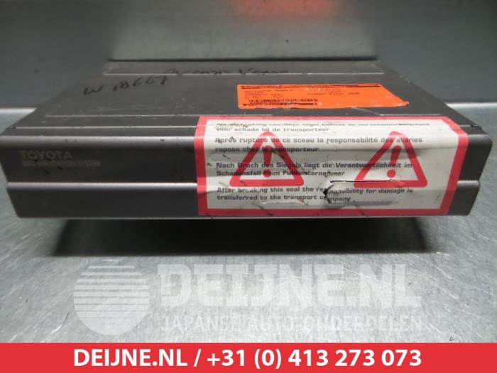 Toyota Avensis Verso Navigation Modul O313850