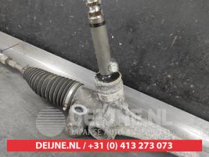 Toyota Avensis Lenkgetriebe O657366 foto 2