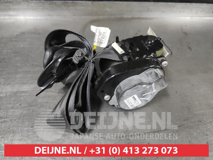 Hyundai I20 Front seatbelt, left O657478