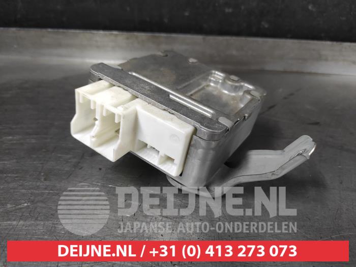 Gebruikte Computer Stuurbekrachtiging Toyota Yaris (P1) 1.3 16V VVT-i Prijs € 75,00 Margeregeling aangeboden door V.Deijne Jap.Auto-onderdelen BV