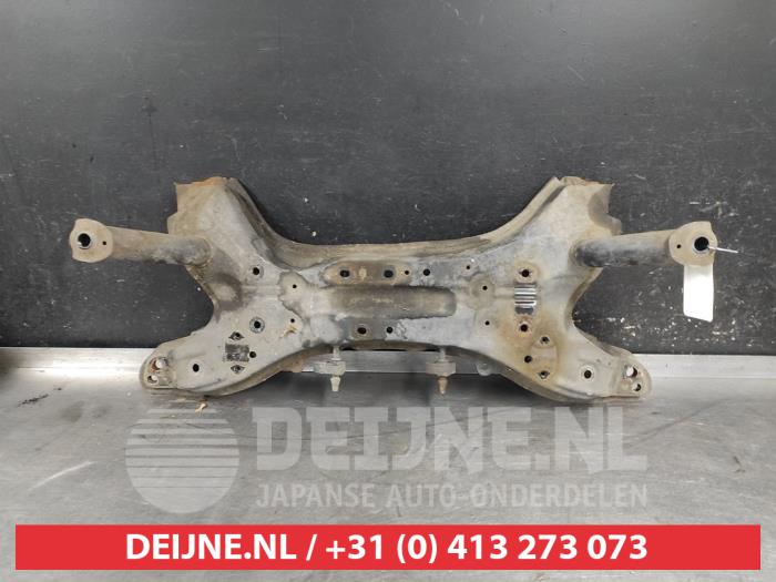 Gebruikte Subframe Toyota Yaris (P1) 1.3 16V VVT-i Prijs op aanvraag aangeboden door V.Deijne Jap.Auto-onderdelen BV