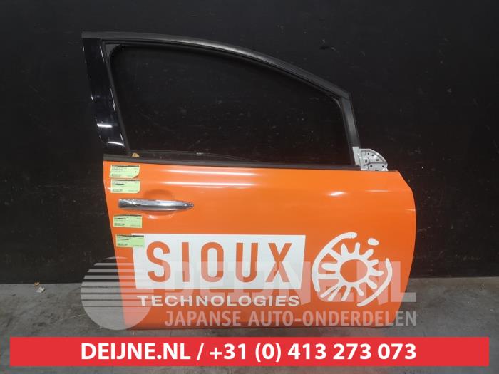 Nissan Leaf Tür 4-türig rechts vorne O657622