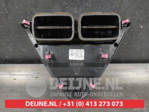 Toyota IQ Heater control panel O657654 photo 2