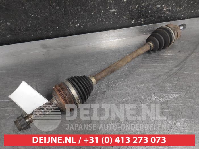 Toyota IQ Front drive shaft, left O657664