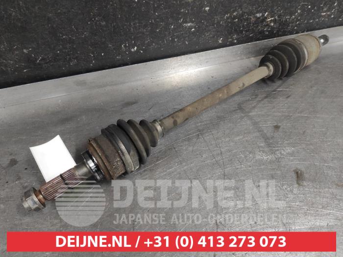 Subaru Impreza Aandrijfas rechts-achter O657788