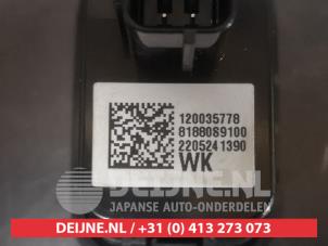 Kia Niro Schakelaar achterklep O657816 foto 2