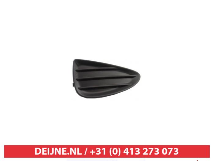 Toyota Yaris Bumper Rooster O9990009311