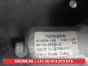 Toyota Verso Window mechanism 4-door, front left O657832 photo 2