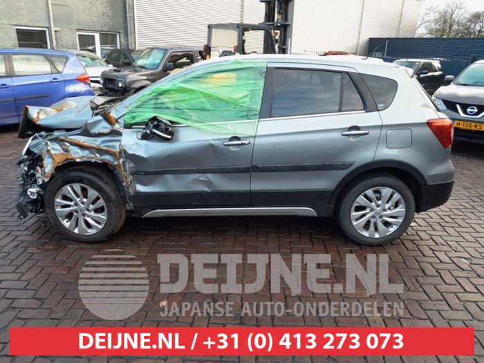 Suzuki SX-4 Türscheibe 4-türig links hinten O657892