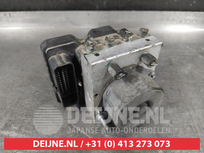 Nissan Micra ABS Pomp O657946