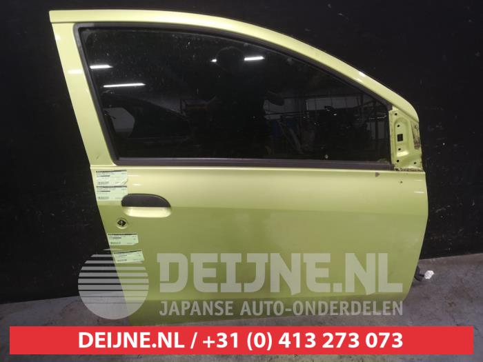 Daihatsu Cuore Portier 4Deurs rechts-voor O658102