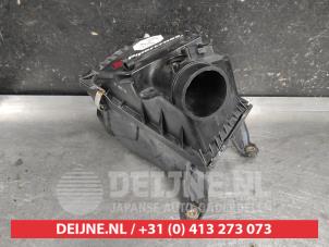 Gebruikte Luchtfilterhuis Subaru Impreza II (GD) Prijs € 50,00 Margeregeling aangeboden door V.Deijne Jap.Auto-onderdelen BV