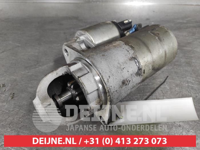 Gebruikte Startmotor Kia Sorento I (JC) 3.3 V6 24V Prijs € 25,00 Margeregeling aangeboden door V.Deijne Jap.Auto-onderdelen BV