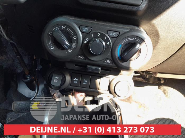 Suzuki Ignis Heizung Bedienpaneel O658471