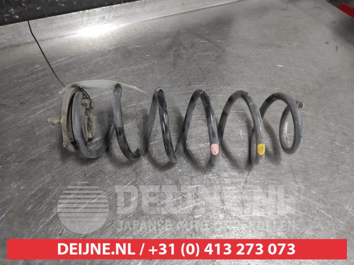 Mazda CX-3 Schraubenfeder hinten O658522