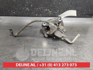 Mazda CX-3 Bremszange rechts hinten O658535 foto 2
