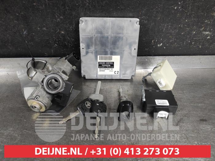 Toyota Avensis Steuergerät Motormanagement O658791