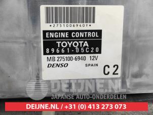 Toyota Avensis Kontaktslot+Sleutel O658792 foto 2