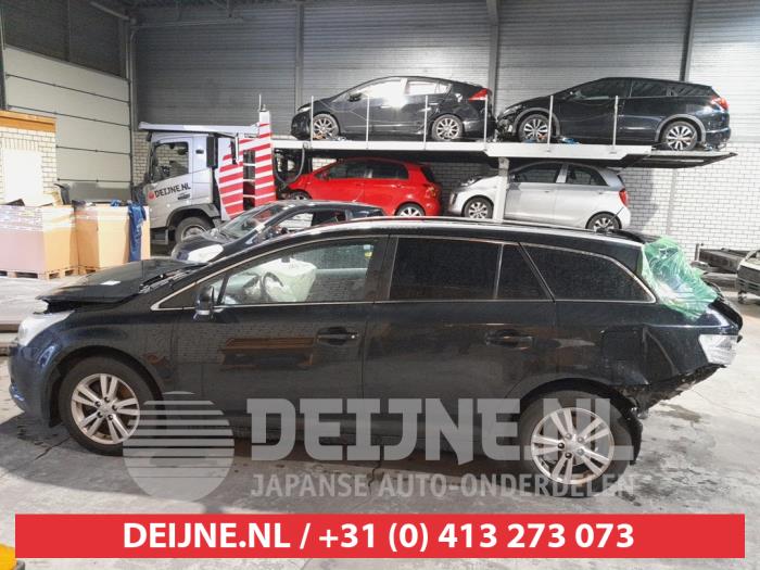 Toyota Avensis Türscheibe 4-türig links vorne O658804