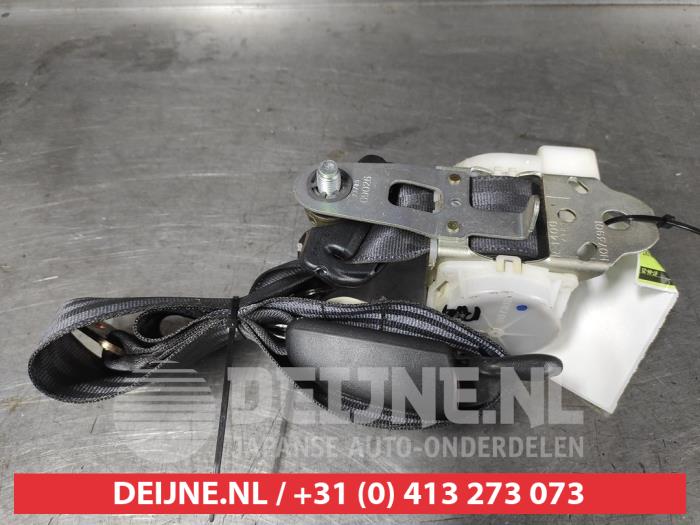Suzuki Swift Sicherheitsgurt rechts hinten O658890
