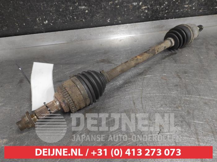 Suzuki Swift Antriebswelle links vorne O658903