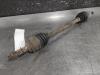 Aandrijfas links-voor van een Suzuki Swift (ZA/ZC/ZD1/2/3/9), 2005 / 2011 1.3 VVT 16V, Hatchback, Benzine, 1.328cc, 68kW (92pk), FWD, M13AVVT, 2005-02 / 2010-09, EZC11; MZA11; MZC11; NZA11; NZC11 2006