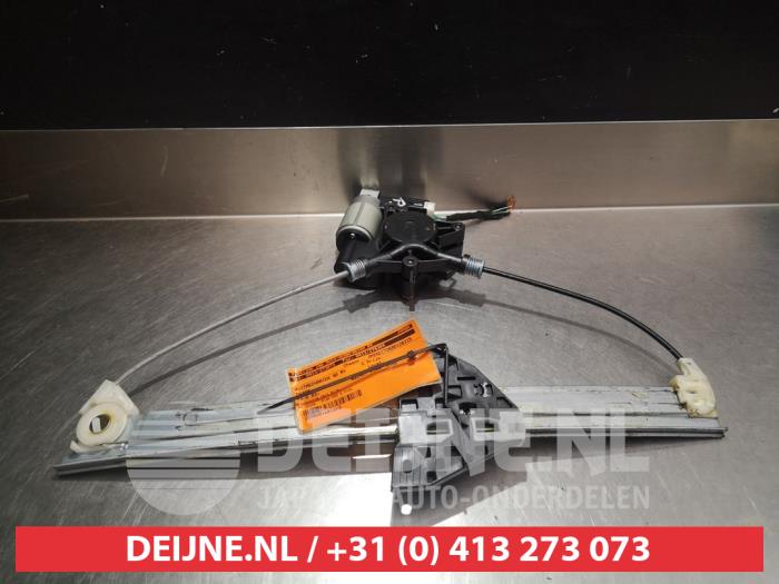 Mazda RX-8 Ruitmechaniek 4Deurs rechts-voor O276452