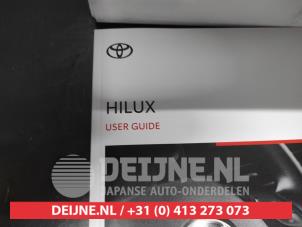 Toyota Hilux Instructie Boekje O658933 foto 3