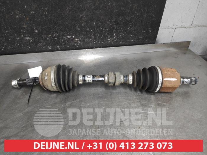 Nissan Qashqai Aandrijfas links-voor O659191