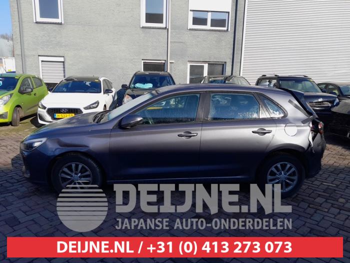 Hyundai I30 Extra window 4-door, left O659205
