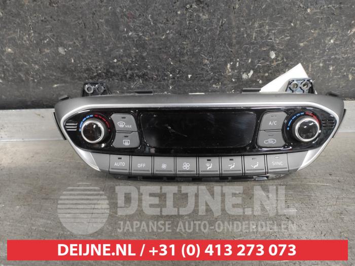 Hyundai I30 Heater control panel O659220