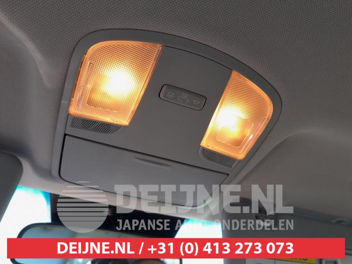 Hyundai I30 Interior lighting, front O659268