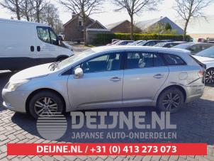 Gebruikte Extra Ruit 4Deurs links-achter Toyota Avensis Wagon (T27) 1.8 16V VVT-i Prijs € 45,00 Margeregeling aangeboden door V.Deijne Jap.Auto-onderdelen BV