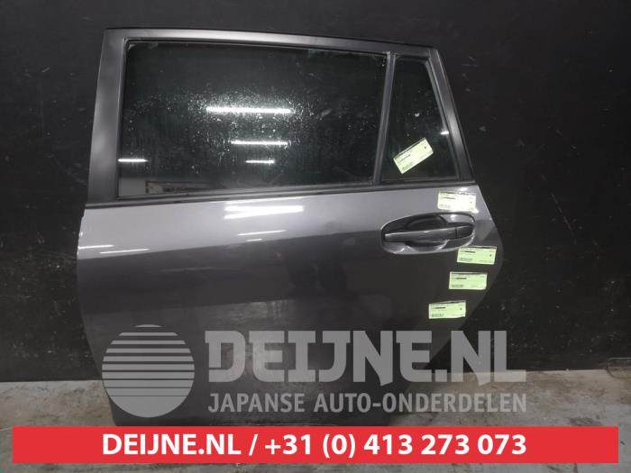 Toyota Verso Driehoeks Ruit links-achter O659301