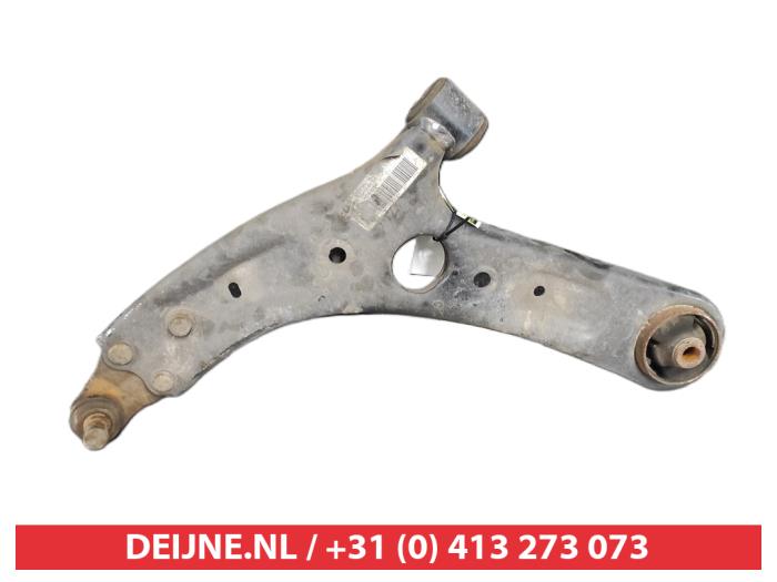 Kia Ceed Draagarm onder links-voor O659395