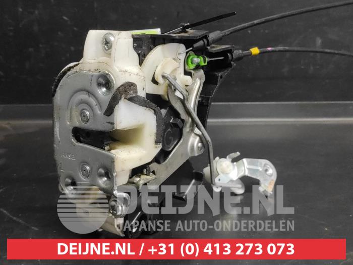 Mitsubishi Outlander Deurslot Mechaniek 4Deurs links-voor O659410