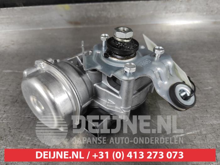 Mazda CX-30 Scheibenwischermotor vorne O659485