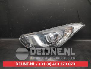 Gebruikte Koplamp links Hyundai i30 (GDHB5) 1.6 GDI Blue 16V Prijs € 150,00 Margeregeling aangeboden door V.Deijne Jap.Auto-onderdelen BV